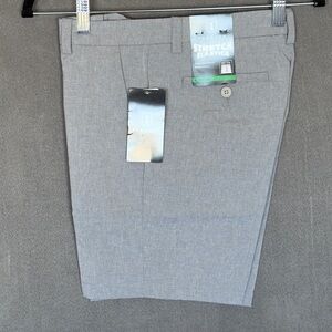 New PGA TOUR Big Boys 7" Flat Front with Active Waistband Golf Size 10 Gray